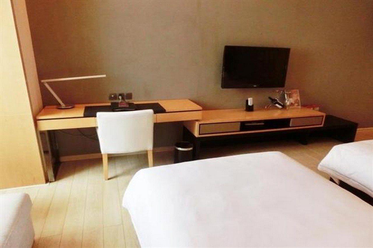 J-Hotel Canton Esterno foto