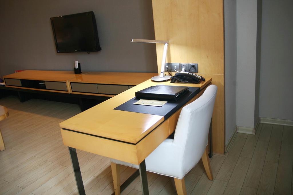 J-Hotel Canton Esterno foto
