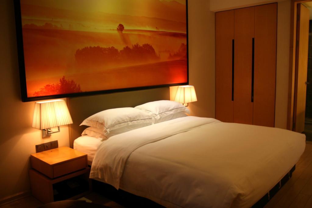 J-Hotel Canton Esterno foto